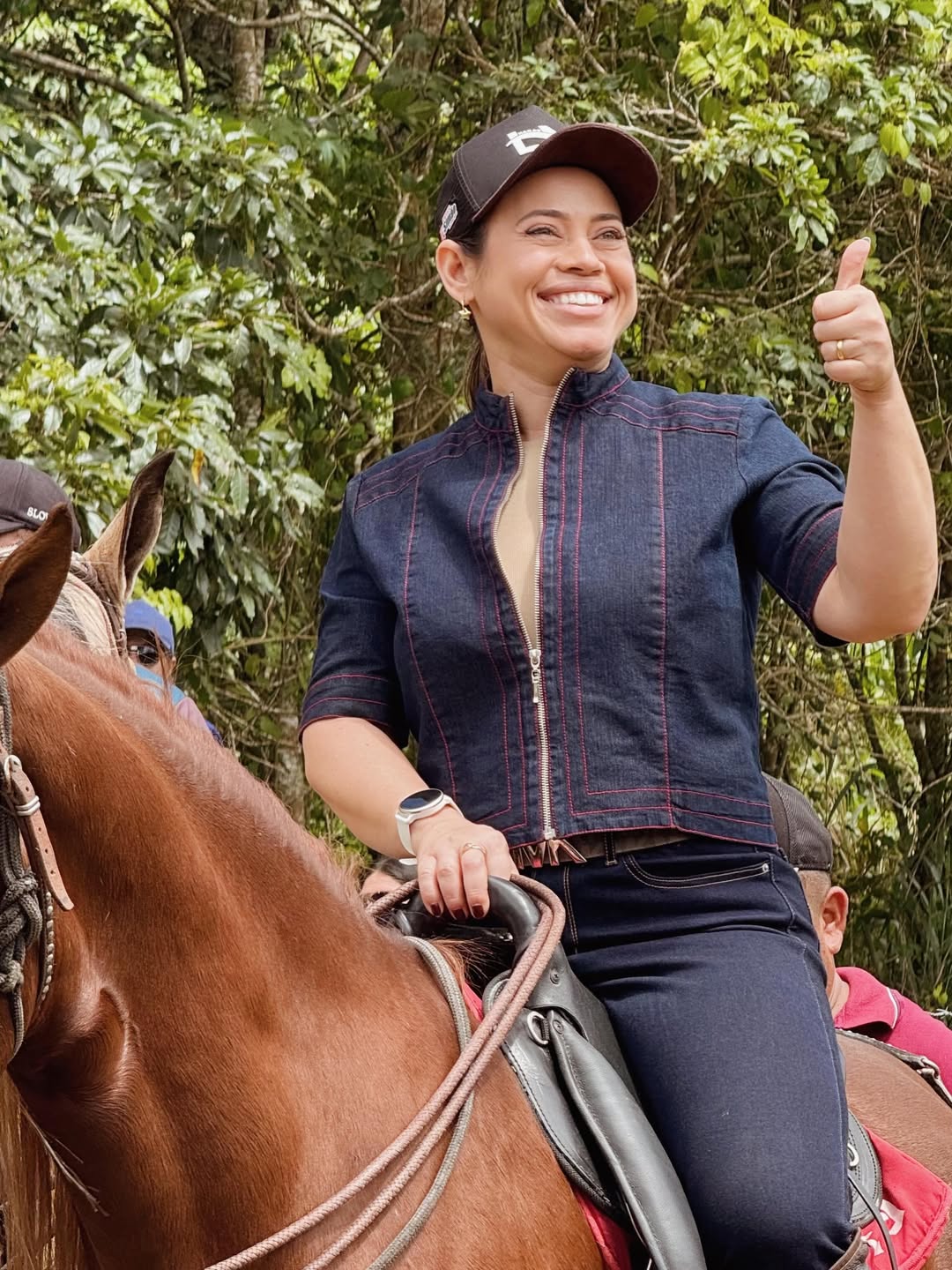 Prefeita Ynara Mota prestigia tradicional Cavalgada dos Amigos e exalta raízes culturais de Guaramiranga
