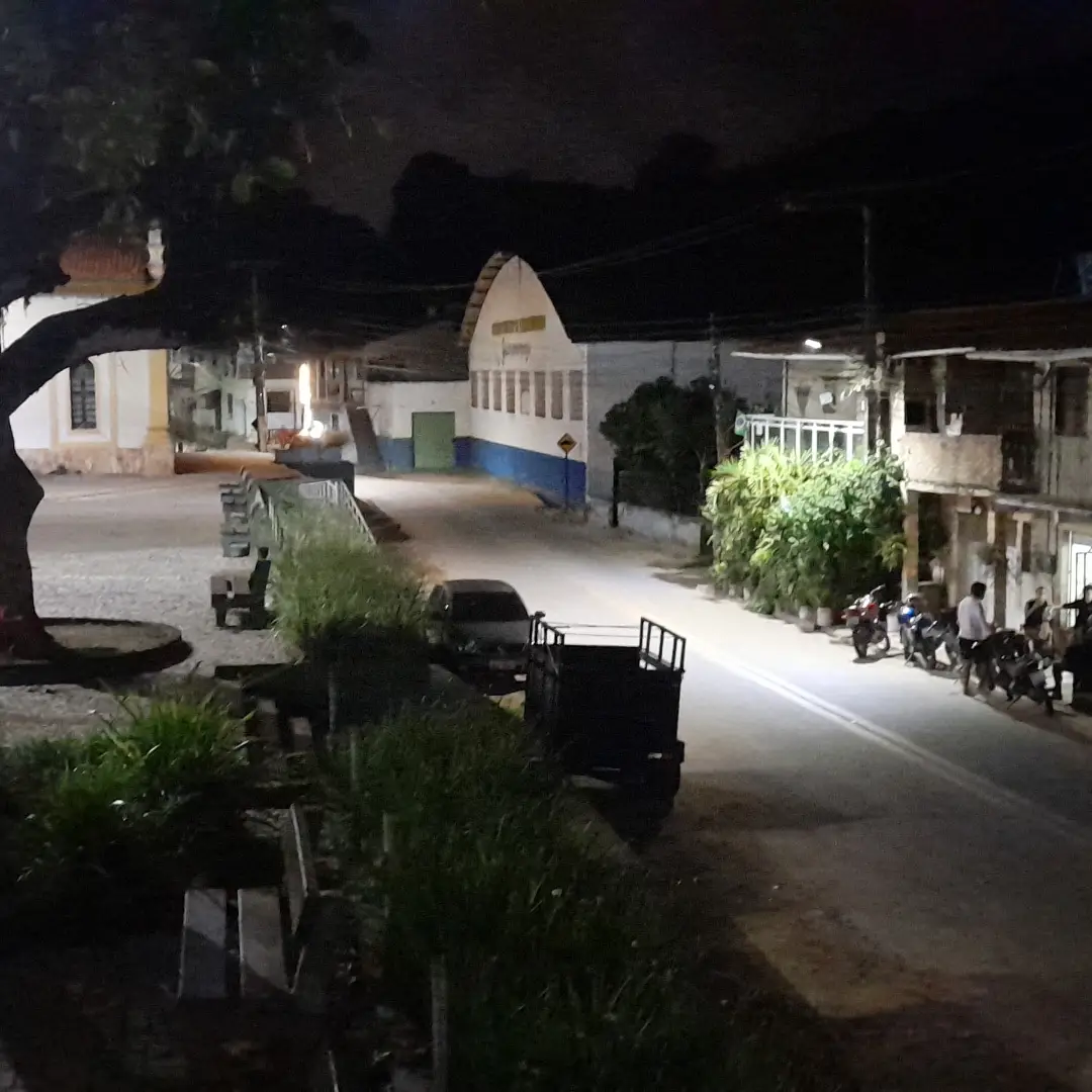 Isolamento e Abandono: O Contraste entre o Centro de Guaramiranga e as Comunidades Rurais