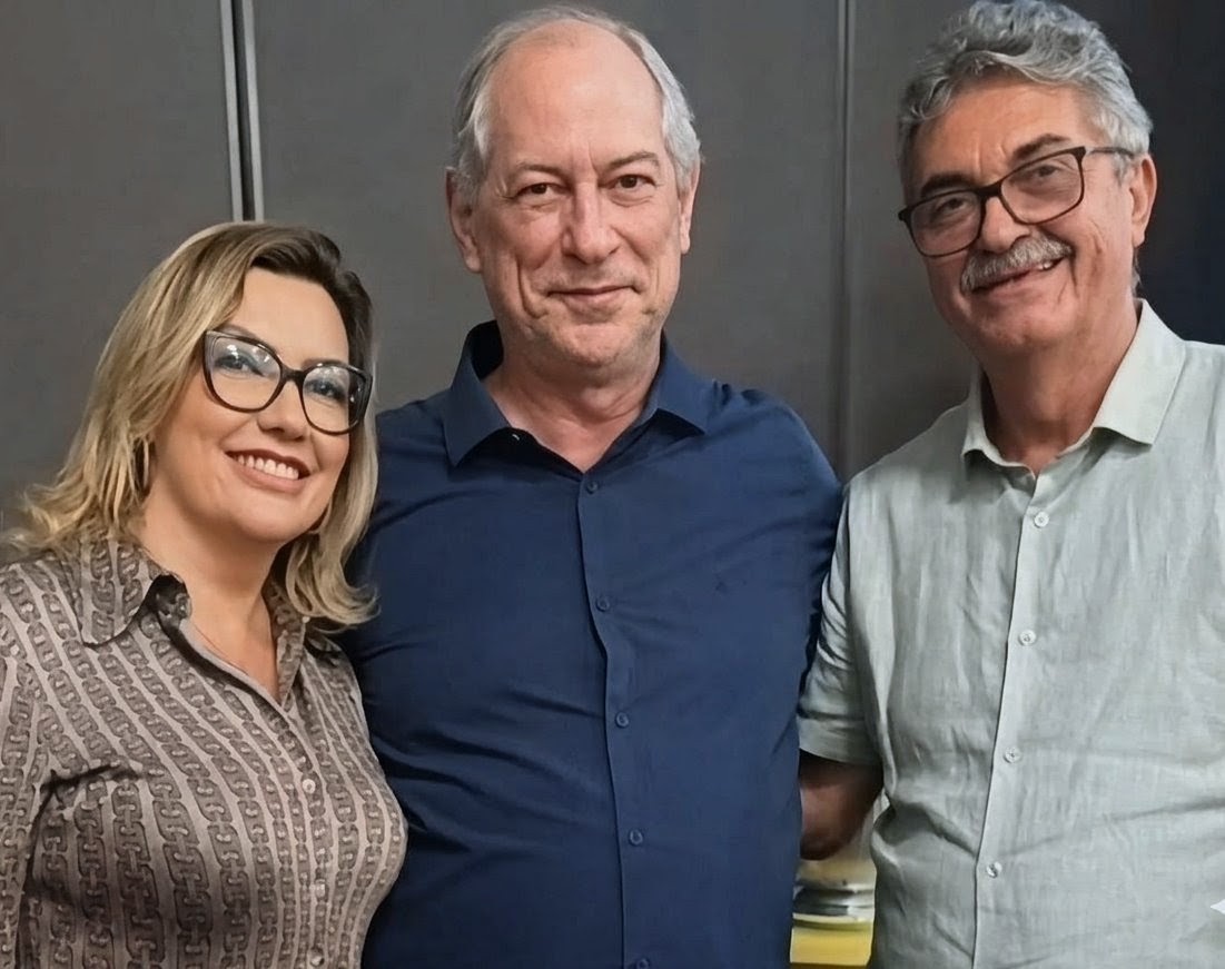 Bastidores: O "Nó" Político Que Mexe Com o Xadrez Eleitoral de Guaramiranga
