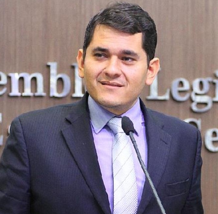 Reviravolta na Política Cearense: Audic Mota Desiste de Candidatura a Deputado Federal e Desfalca o PT
