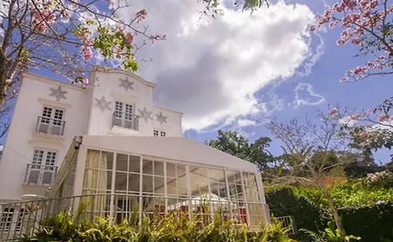 Hospedagem e Gastronomia